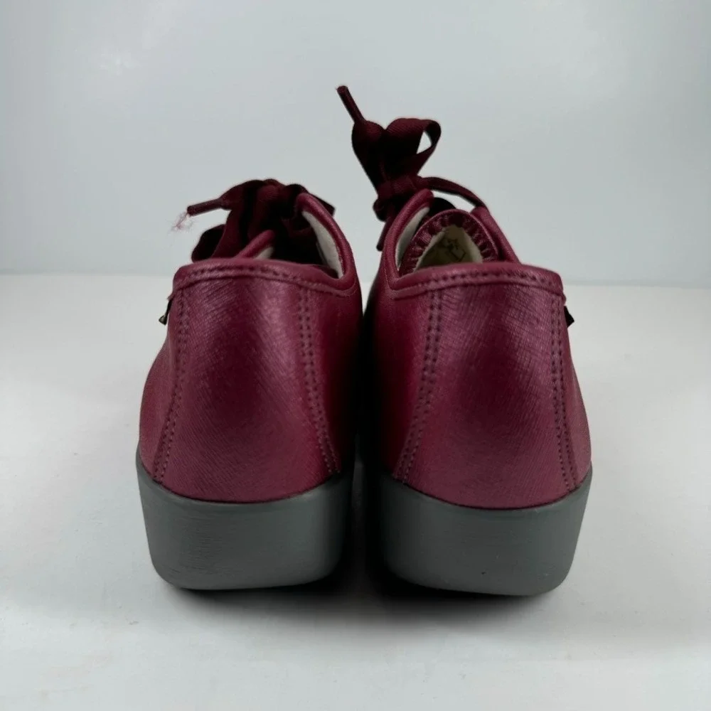 SAS Bounce Women's 11.5M Cranberry Burgundy Leather Lace-Up Wedge Moccasin Shoes